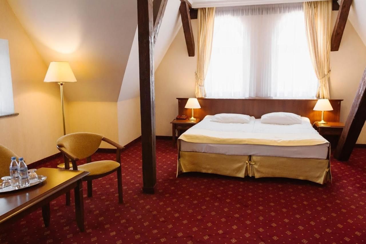 Отель Hotel Jakub Sobieski Олава-15