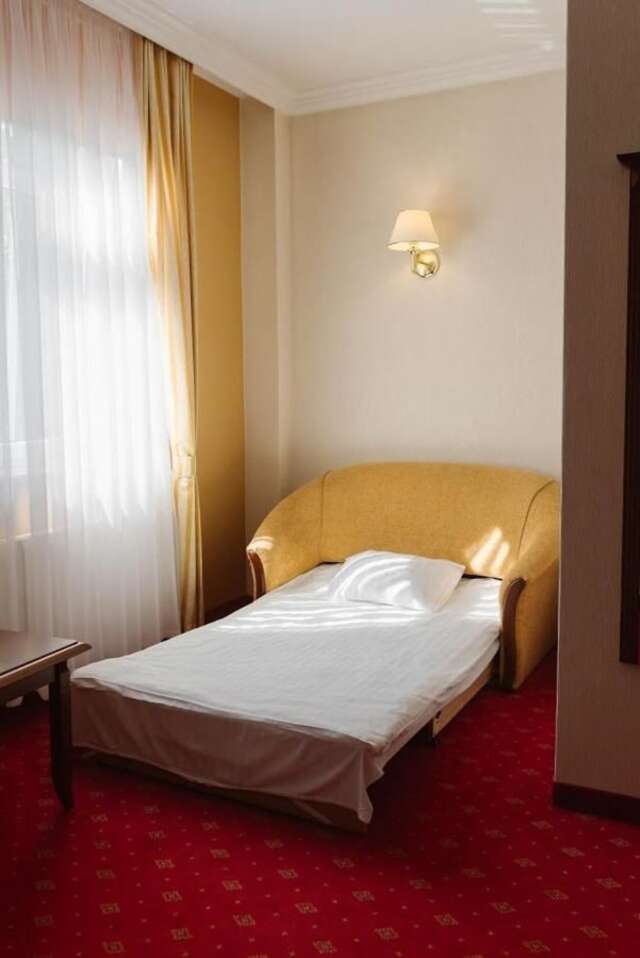 Отель Hotel Jakub Sobieski Олава-9